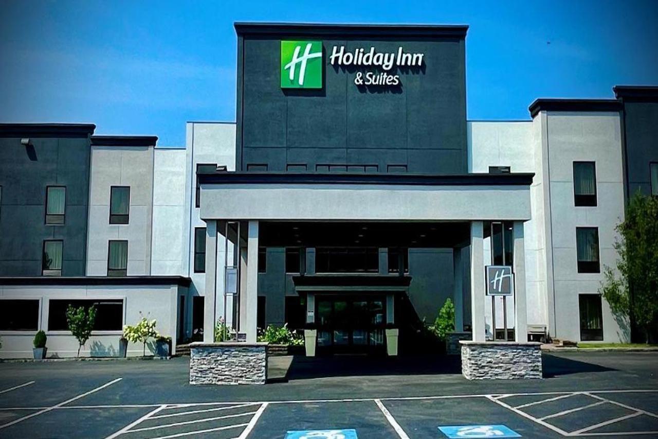 Holiday Inn & Suites Syracuse Airport - Liverpool Exterior photo